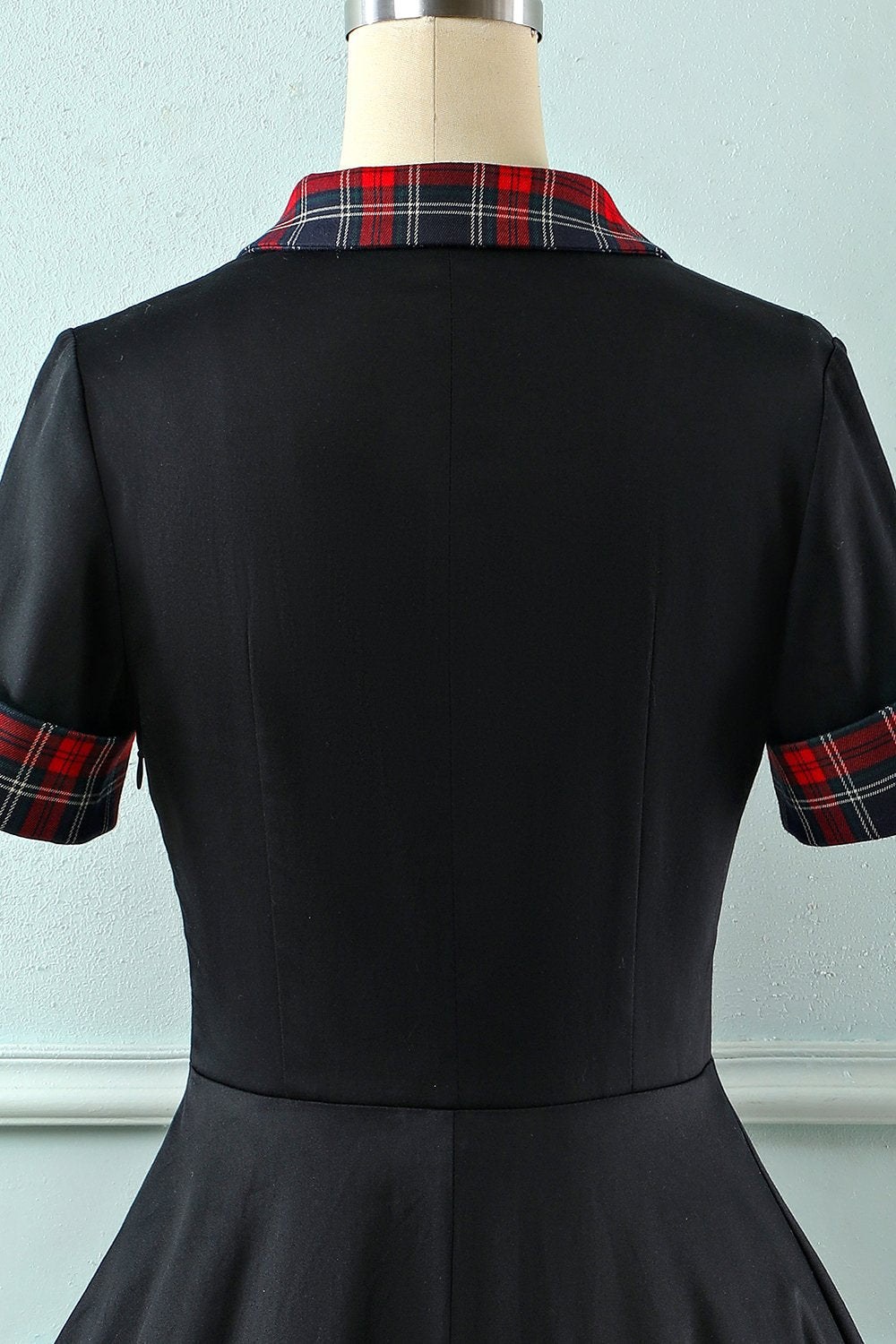 Vestido Vintage Con Cuello Vuelto