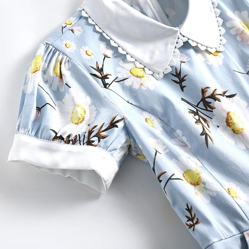 Vestido Con Cuello De Los Años 50