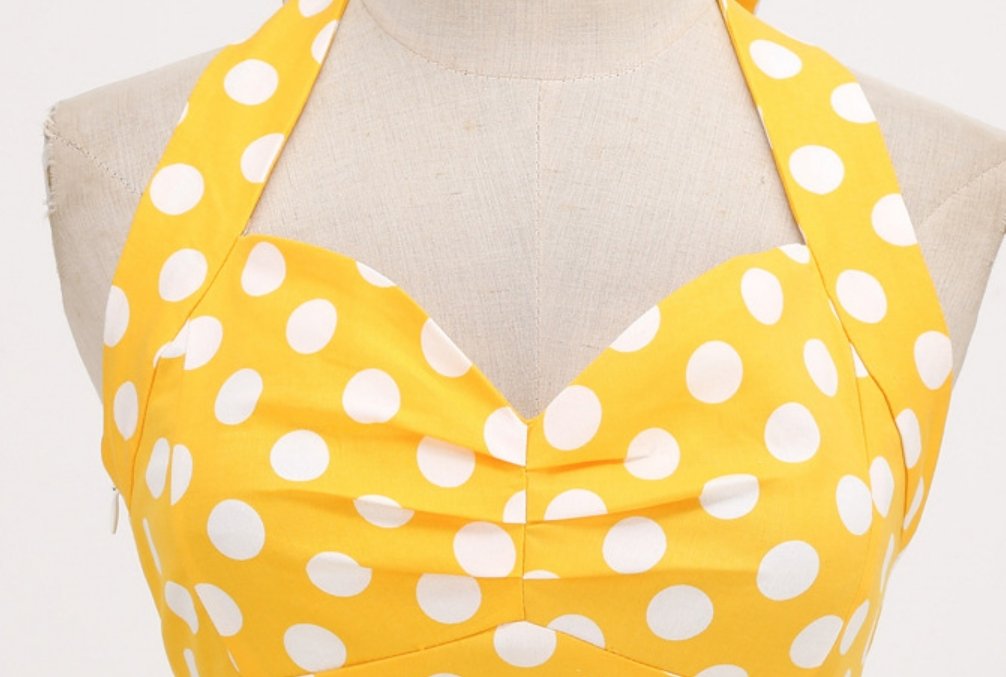 Vestido Estilo Años 50 Con Hombros Descubiertos