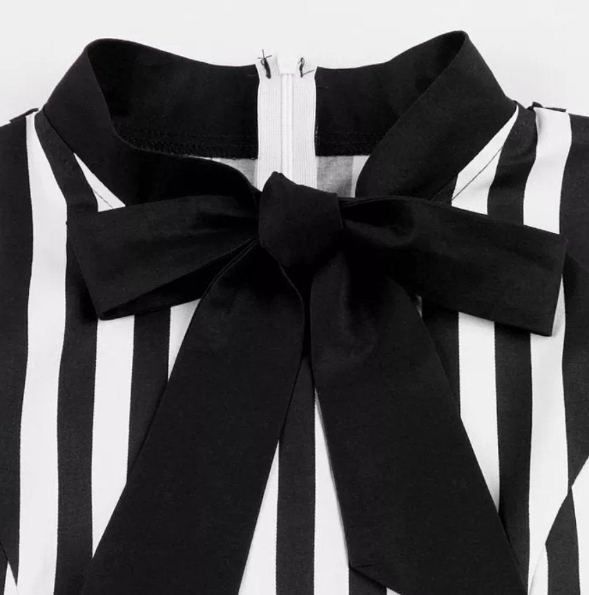 Vestido Estilo Trapecio Con Cinturón Y Lazo Vintage