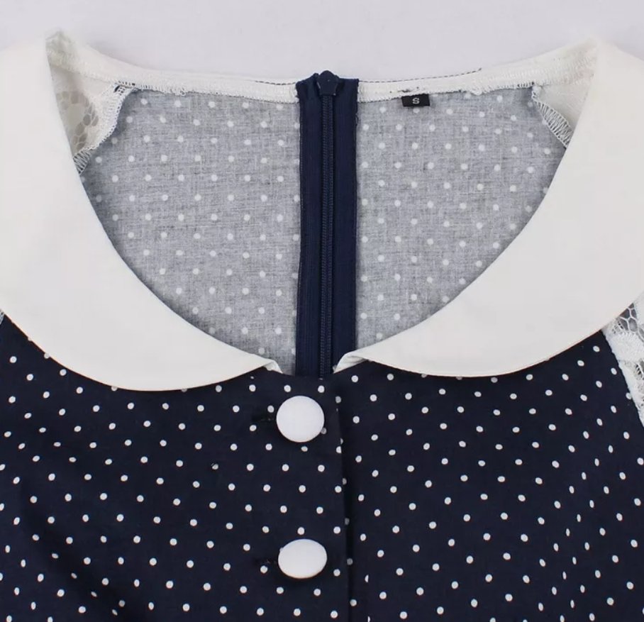 Vestido Vintage Azul Con Cuello De Encaje