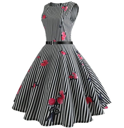Vestido Vintage De Rayas En Blanco Y Negro